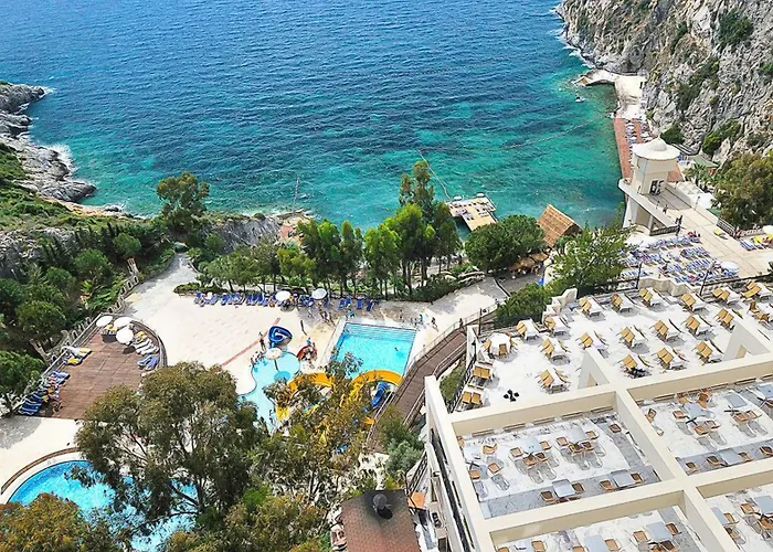 Alkoclar Adakule Hotel Kuşadası